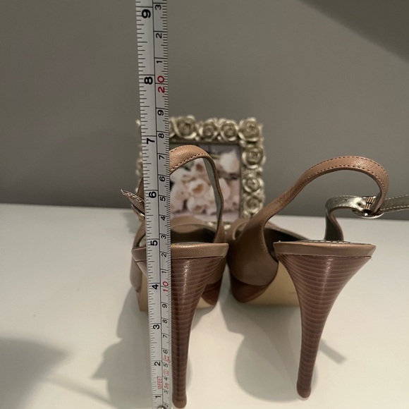 Heels - Picture 8 of 10